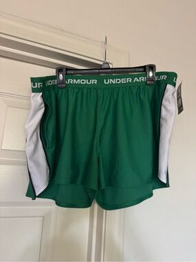 NWT Under Armour Tech Play Up shorts Plus Size 2XL with pockets